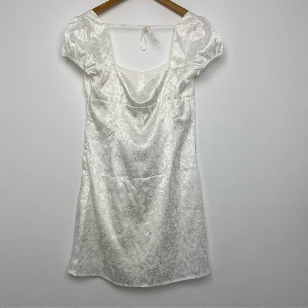 Princess Polly Tyra Mini Dress Sz 6 White Short Sleeve Bridal Bride Graduation - Picture 11 of 11
